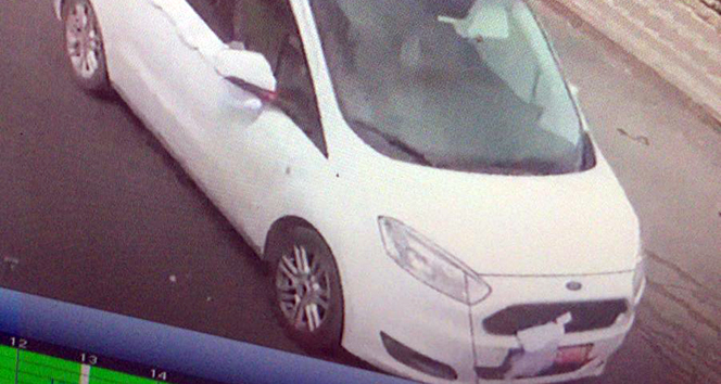 Bayrampaşa'da gelin arabasıyla 1 milyon 700 bin TL'lik gasp