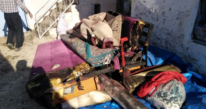 Bacadan çıkan yangın büyük hasar verdi