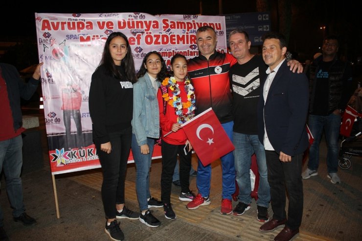 5 yaşında karateye başladı, 15 yaşında dünya şampiyonu oldu