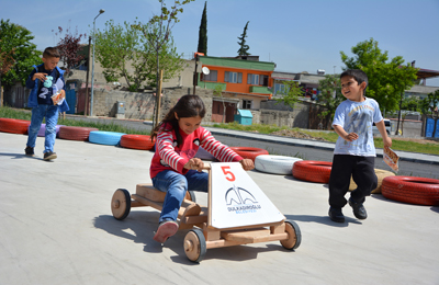 ÇOCUKLARIMIZLA GELENEKSEL OYUNLARDA BULUŞUYORUZ