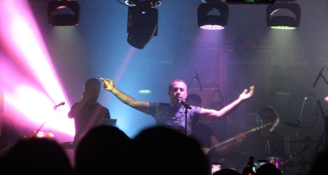 Haluk Levent'in annesi vefat etti