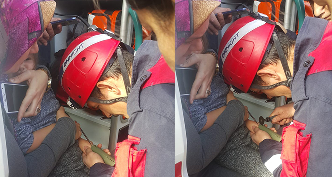 Parmağını makarona sıkıştırdı, imdadına itfaiye yetişti