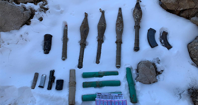 Van'da PKK'ya ait mühimmatlar ele geçirildi