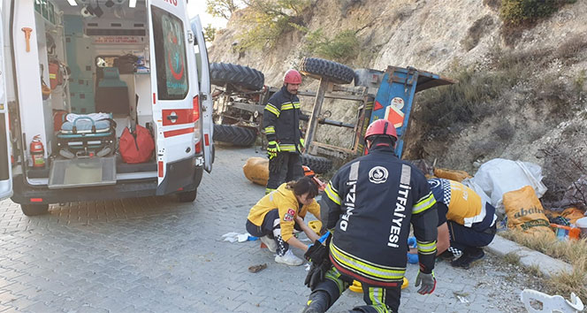 Tarım işçilerini taşıyan traktör devrildi: 9 yaralı