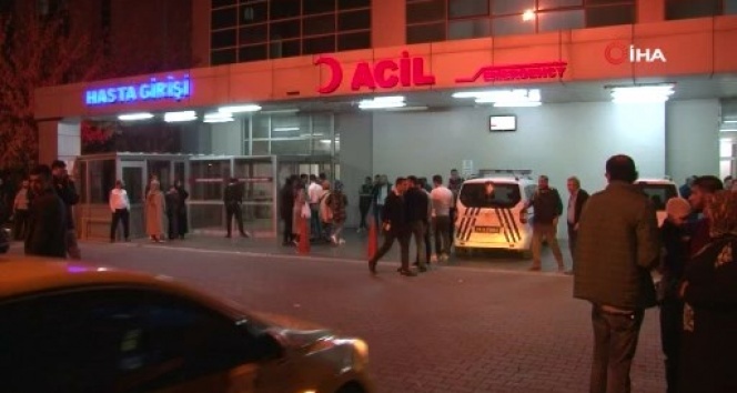 Hastanede silahlar çekildi: 3 yaralı