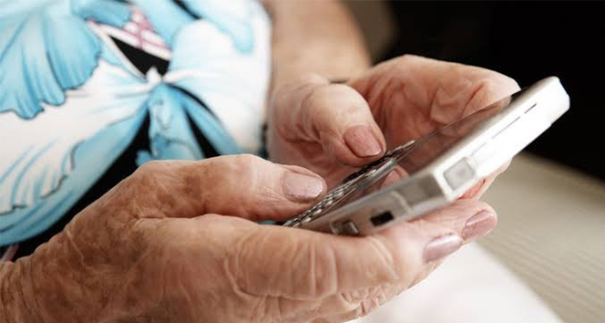 Türkiye'deki yaşlı nüfus sosyal medya kullanım rekoru kırdı