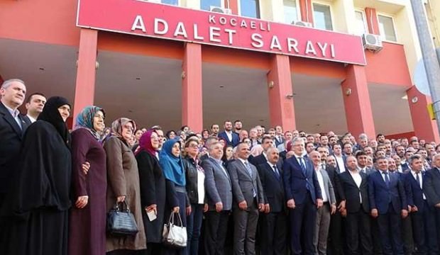Tepki yağmıştı! AK Parti suç duyurusunda bulundu