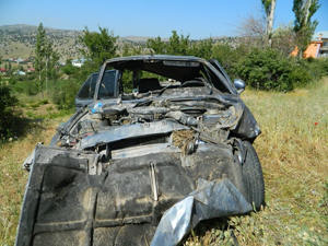 BU OTOMOBİLDEN SAĞ ÇIKTILAR