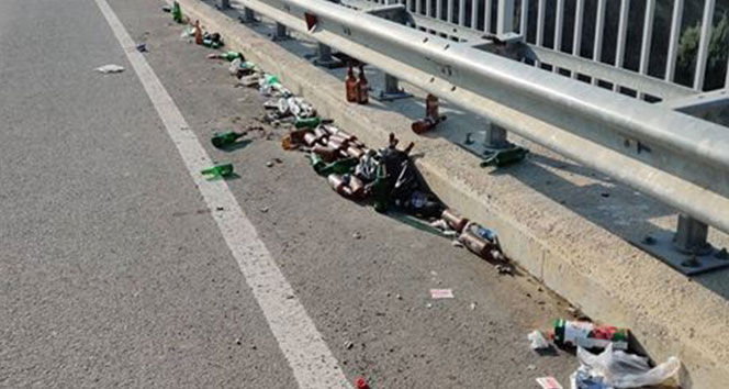 Üst geçit alkoliklerin mekânı oldu