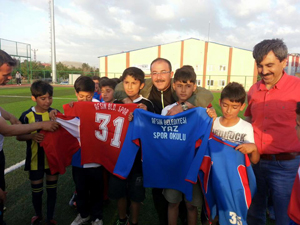 GÜVEN'DEN GENÇLERE FORMA KIYAĞI