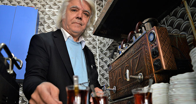 Fotoğraf çekinmekten çaylara yetişemiyor