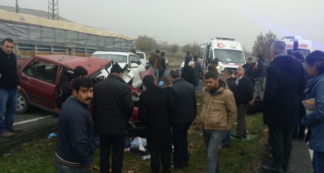 Diyarbakır'da trafik kazası: 3 yaralı