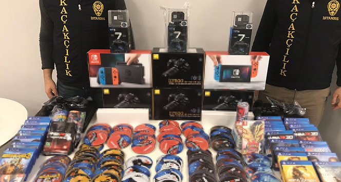 Binlerce kaçak telefon aksesuarı ele geçirildi