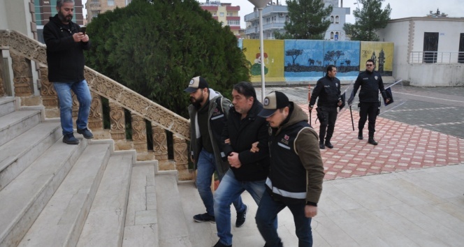 Vatandaşları ‘memur' yapma vaadiyle dolandıran zanlı yakalandı