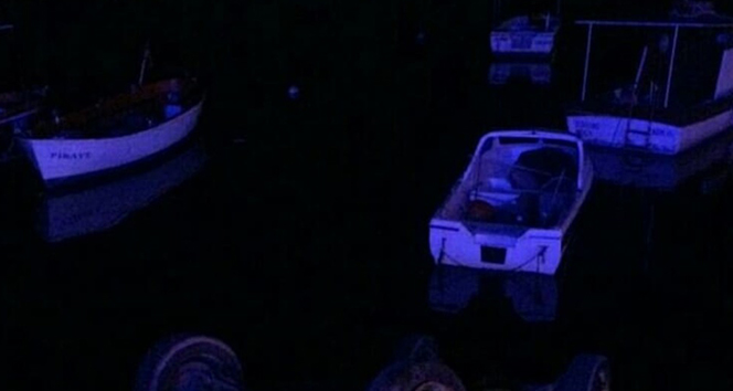 İzmir'de araç denize uçtu