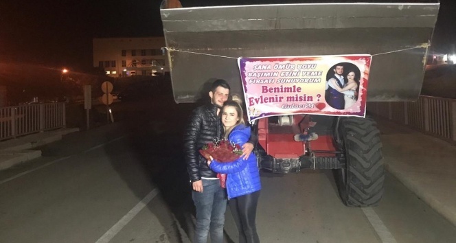 İş makinesiyle çılgın evlenme teklifi