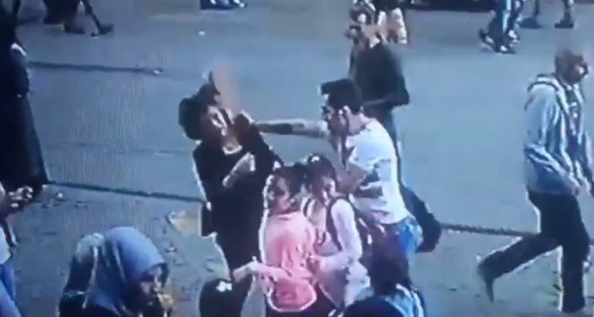 Ümraniye'de kadını döven şahsa vatandaştan dayak