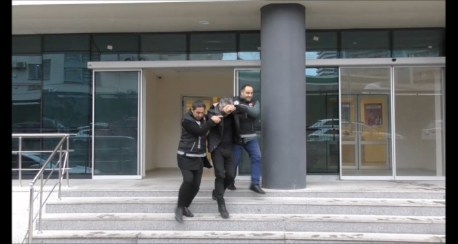 Piyasa değeri 500 bin TL olan uyuşturucu sobanın içinde ele geçirildi