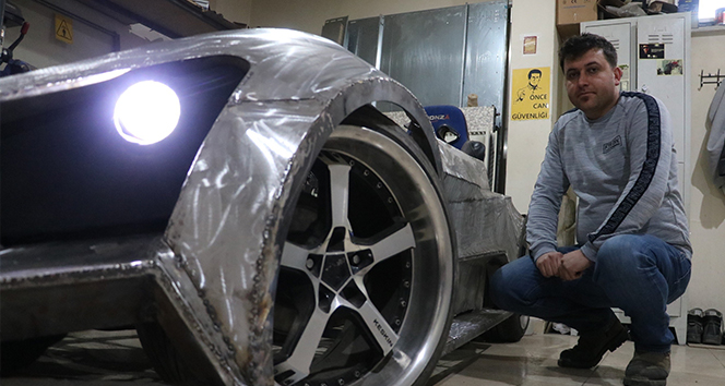 Kendi yerli otomobilini üretiyor