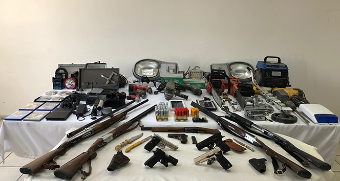 Jandarmadan silah hırsızlarına operasyon