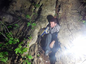 15 ASIRLIK ÇINAR AĞACININ KOVUĞUNDA TERAVİH