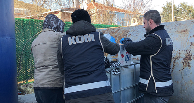 Büyükçekmece'de kaçak 40 ton yakıt ele geçirildi