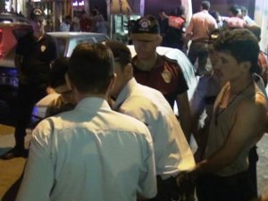 BIÇAKLI KAVGADA 4 KİŞİ YARALANDI