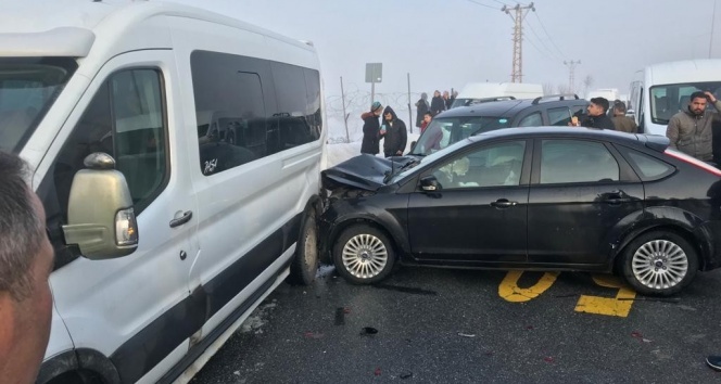 Van'da zincirleme kaza: 5 yaralı