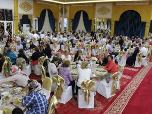 ALEVİ VE SÜNNİ VATANDAŞLAR İFTARDA BULUŞTU