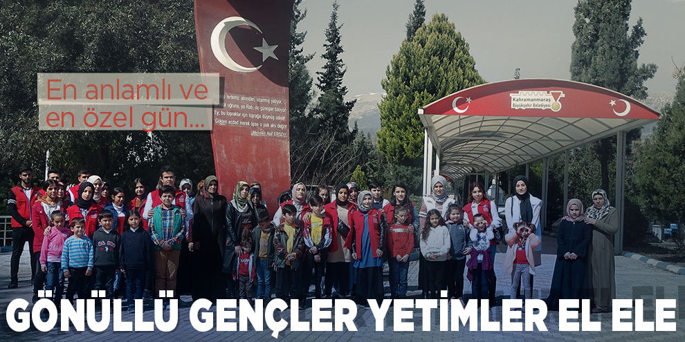 Gönüllü gençler yetimler el ele