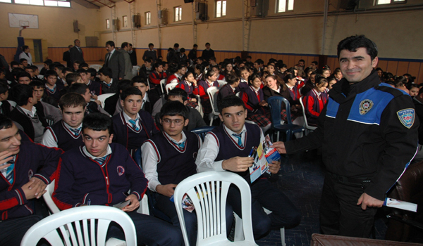 BAĞIMLILIK SEMİNERİ VERİLDİ