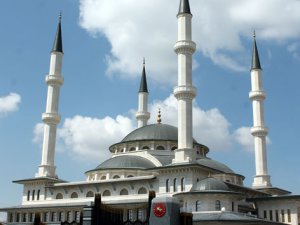 BEŞTEPE MİLLET CAMİİ İBADETE AÇILDI