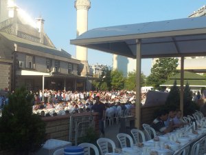 GELENEKSEL BAYRAM KAHVALTISINDA BULUŞUYORUZ