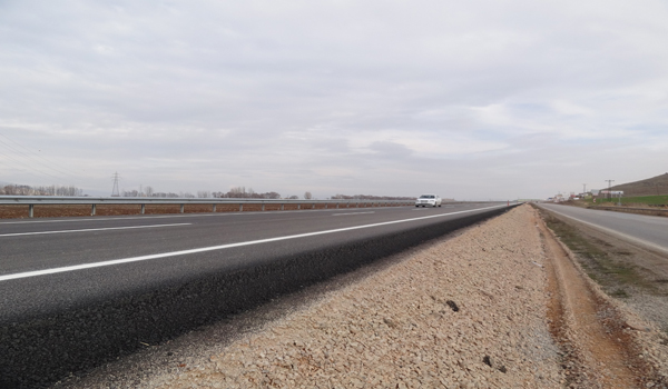 YOL ÇALIŞMALARI TAM GAZ