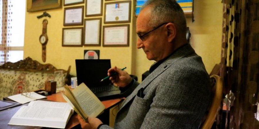 60 yaşında eğitim aşkı, son 20 yılda 7 üniversite bitirdi