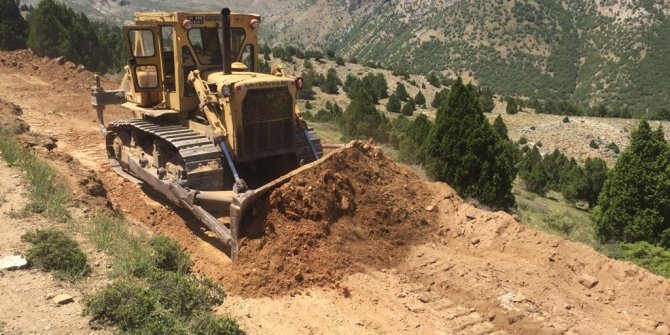 Büyükşehir Belediyesi Türkçayırı Yayla Yolunu yapıyor