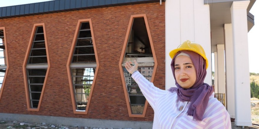 Kahramanmaraşlı kadın mimardan sıra dışı cami projesi!