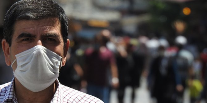 Gaziantep'te vaka sayısı artmasına rağmen sokaklar tıklım tıklım