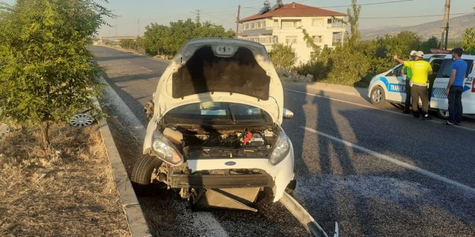 Kahramanmaraş yolunda otomobil takla attı