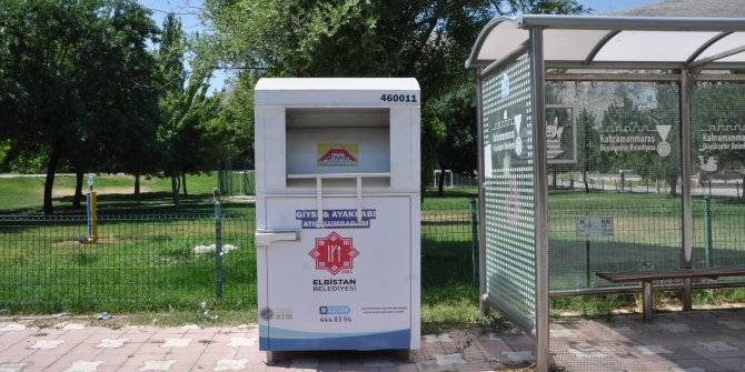 Elbistan Belediyesi'nden giysi ve ayakkabı atık kumbarası