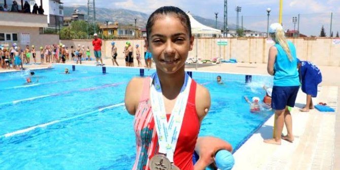 Sevilay Öztürk Kimdir?