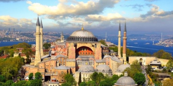 Ayasofya için tarihi gün geldi çattı!