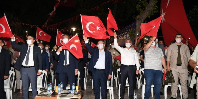 Onikişubat Belediyesi, 15 Temmuz’u Vatandaşlarla Kutladı