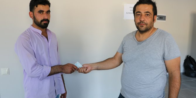 K.maraş'ta suriyeli genç bulduğu 60 bin lirayı sahibine teslim etti