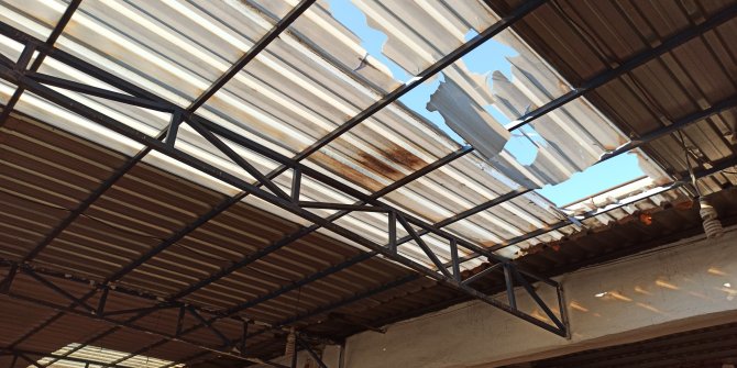 Kahramanmaraş'ta işçi 5 metre yükseklikteki çatıdan düştü