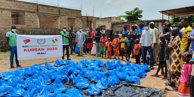 İHH İnsani Yardım Vakfı'ndan 4 milyon ihtiyaç sahibine Kurban yardımı