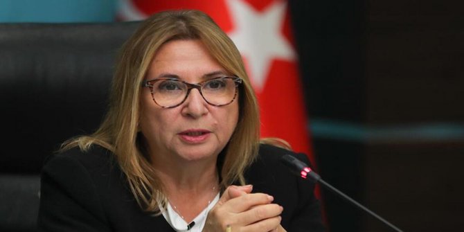 Ticaret Bakanı Pekcan duyurdu! O araçların yurtta kalma süresi uzadı