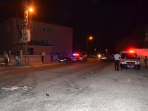 OTOMOBİLİN ÇARPTIĞI BİSİKLETLİ ÇOCUK AĞIR YARALANDI