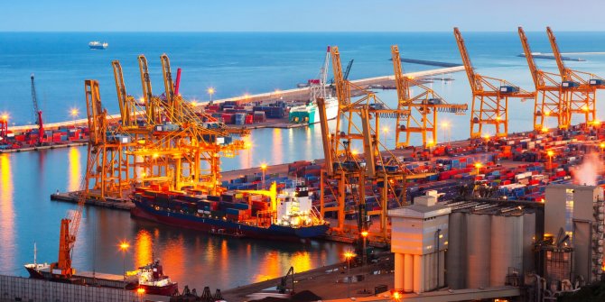 İhracatçı üretimine kadar her aşamasını kontrol etmeli