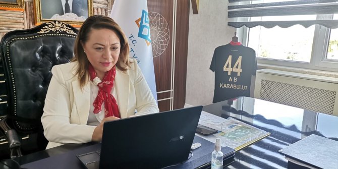 Rektör Karabulut: Online eğitimde rol model uygulamalar geliştirdik